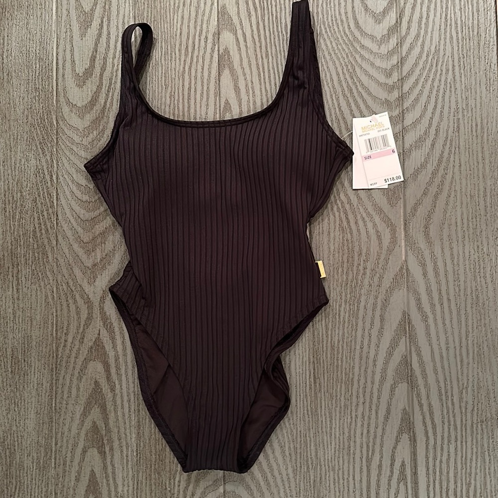 Michael Kors One Piece swimsuit- New🌴🌴🏖🏖